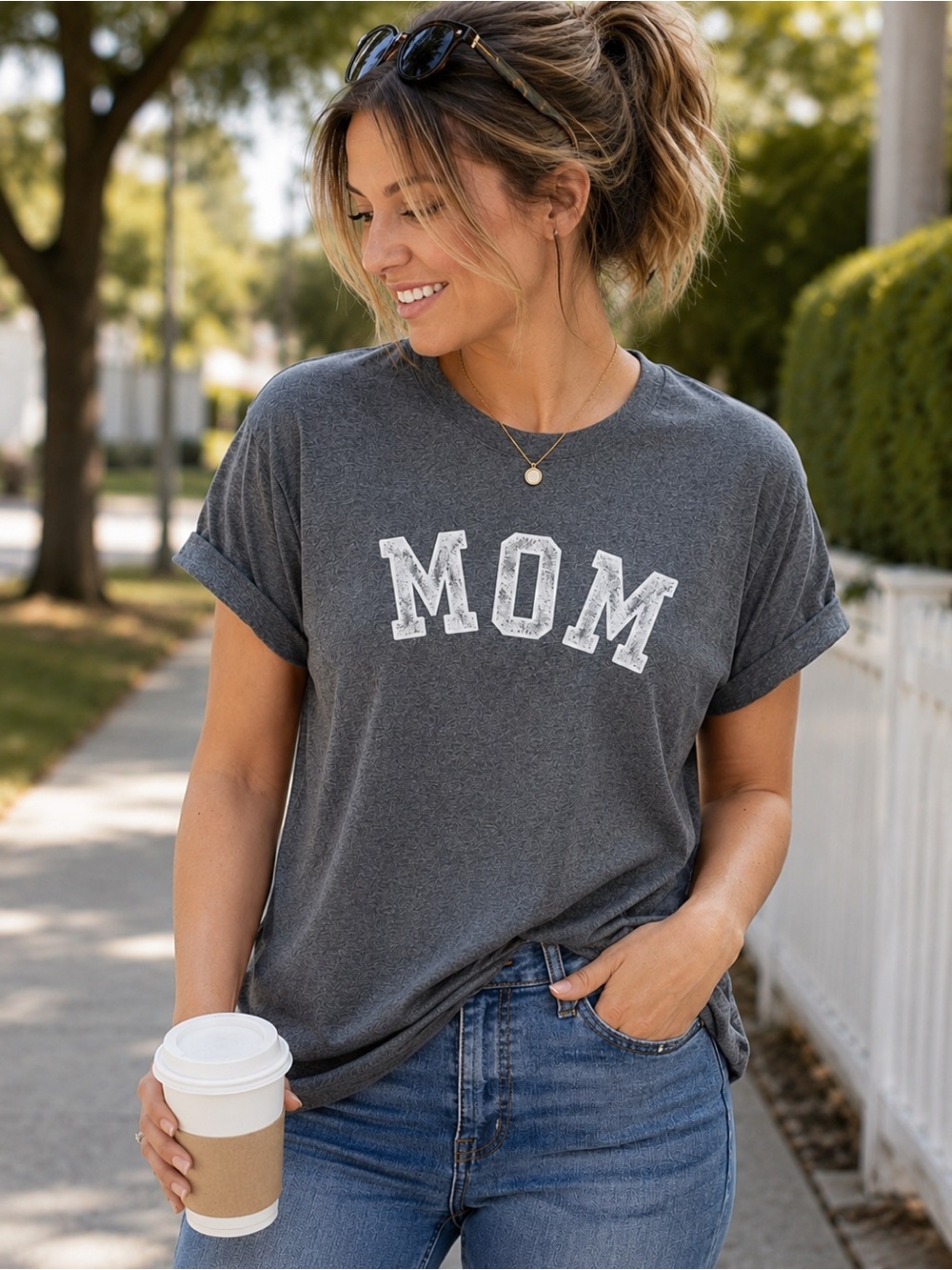 OLD NAVY MOM Graphic Tee Heather Gray Relaxed Fit NWT Casual Everyday Medium